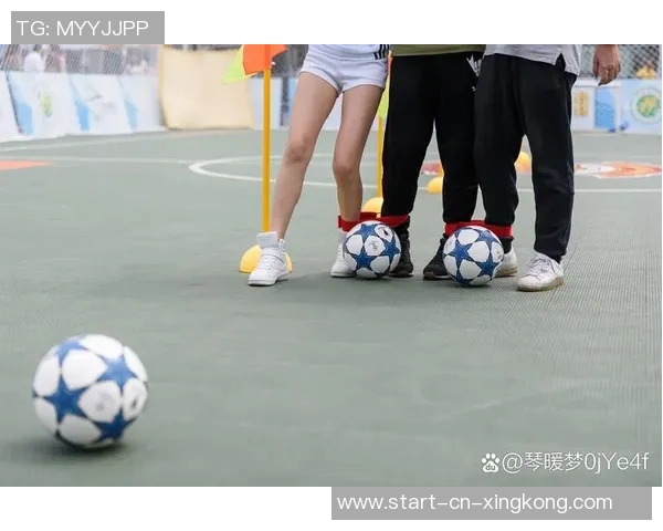 如何掌握技巧轻松将足球踢起来的实用指南与训练方法